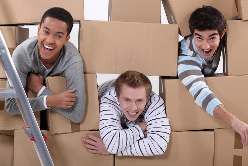 Man with van service for removals in White City